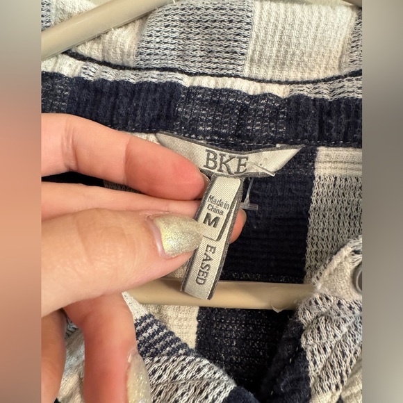 2/$15BKE Eased Button Down Top - Picture 3 of 6